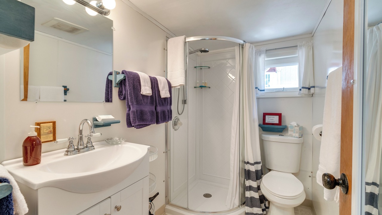 Photo of Bathroom in Red Creek