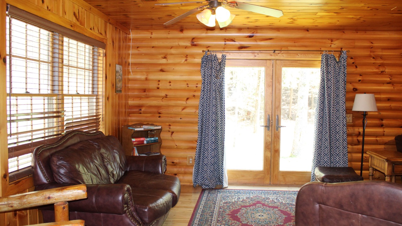 Photo of Livingroom in Cooperstown