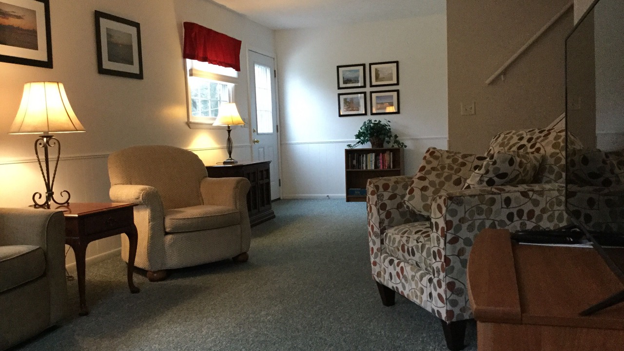 Photo of Livingroom in Huron