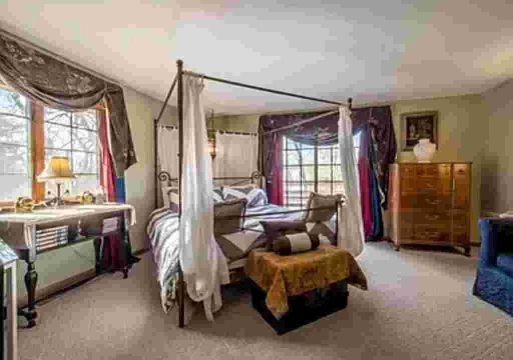Photo of Bedroom in Westhampton