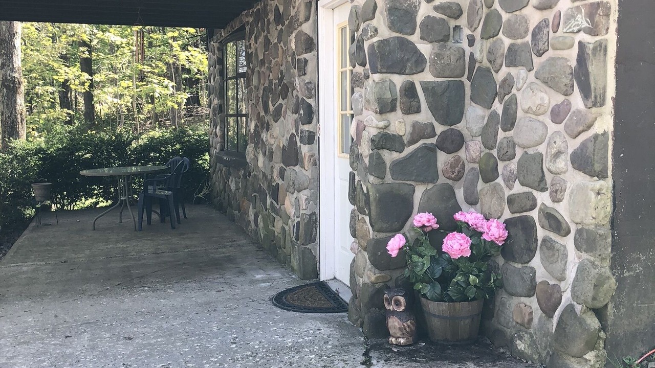 Photo of Patio Balcony in Port Crane
