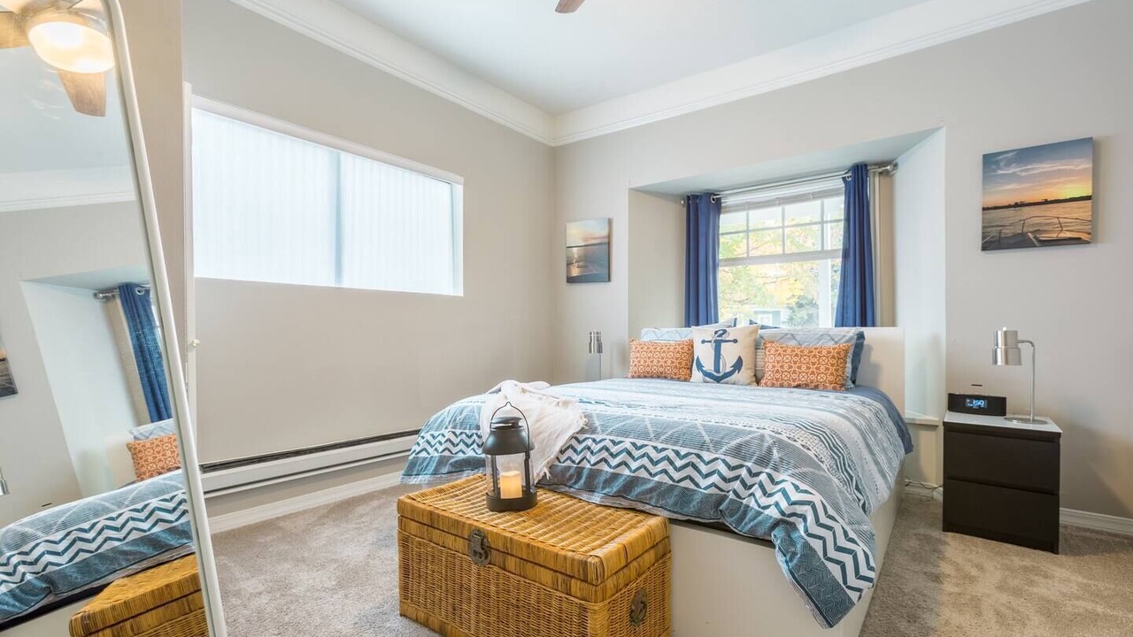 Photo of Bedroom in Minor