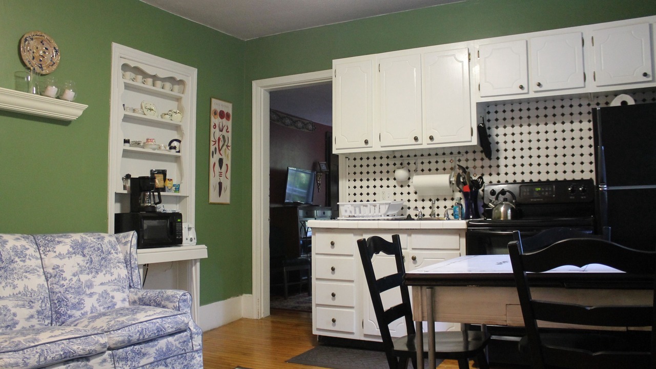 Photo of Livingroom in West Brattleboro