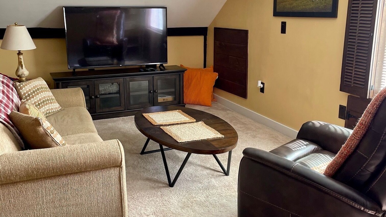 Photo of Livingroom in Town of White Creek