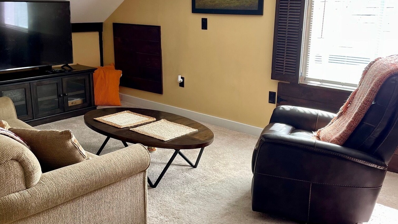 Photo of Livingroom in Town of White Creek