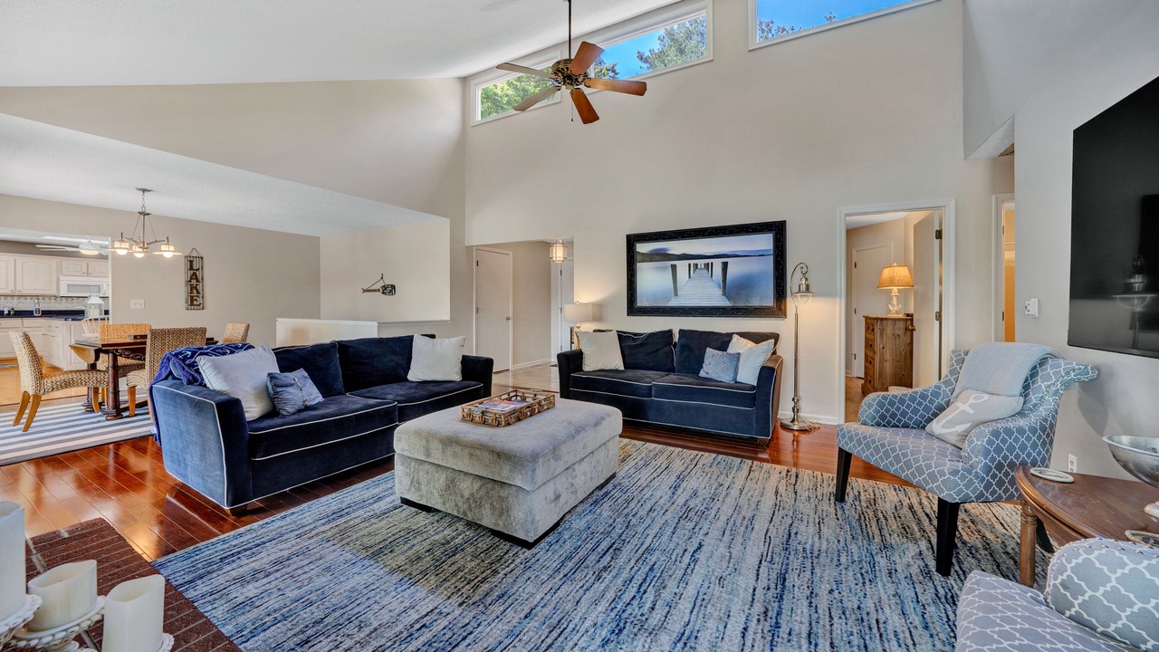 Photo of Livingroom in Huddleston