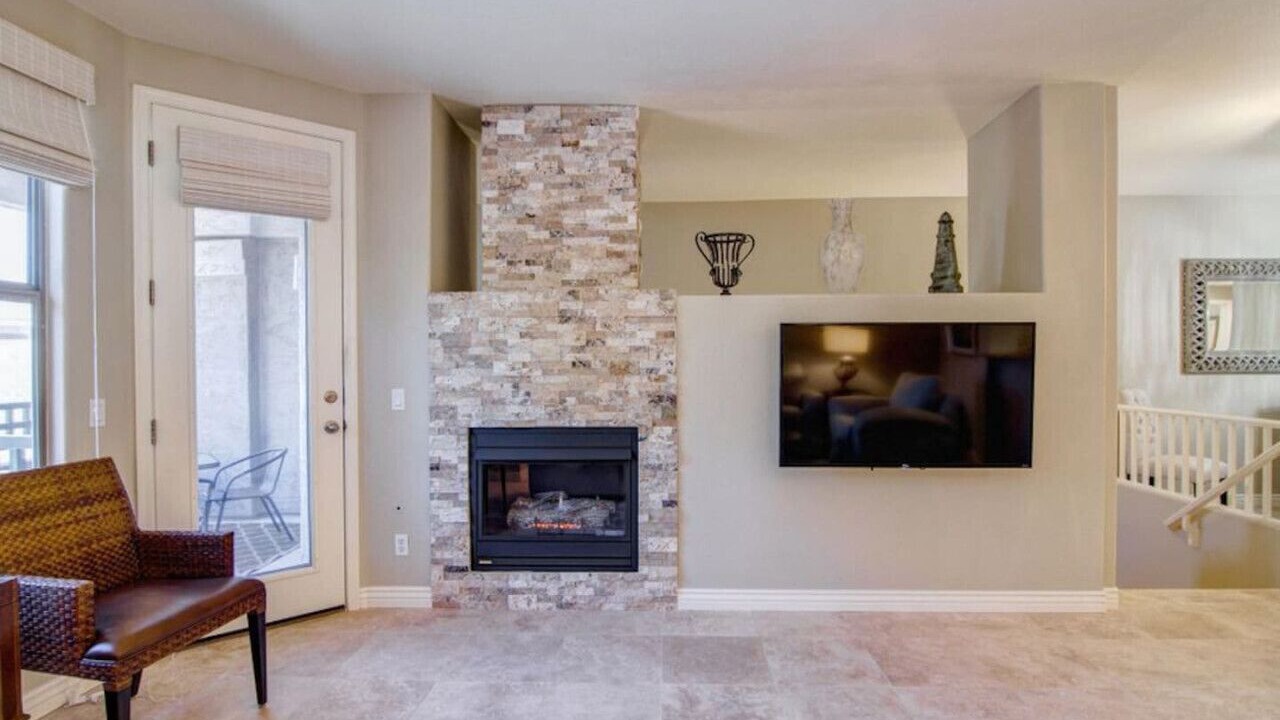 Photo of Livingroom in Kierland