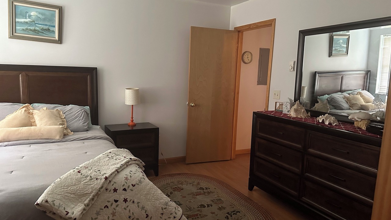 Photo of Bedroom in Sylvan Beach