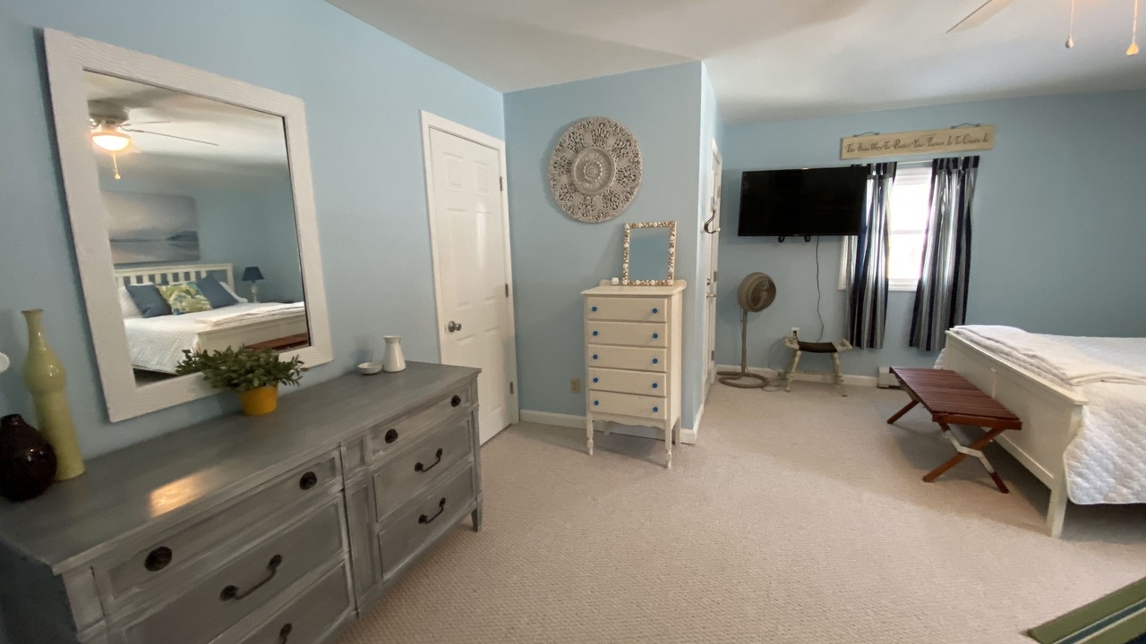 Photo of Bedroom in Dunbarton