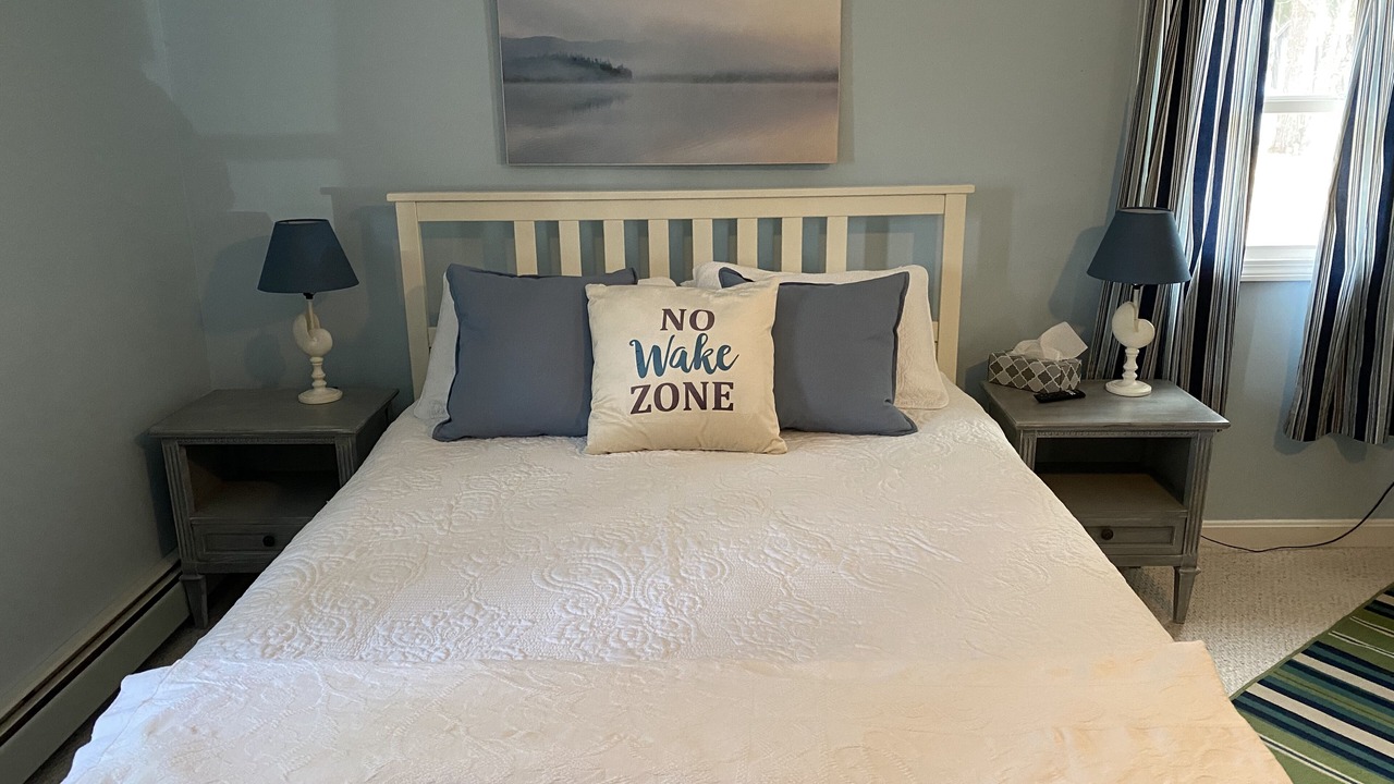Photo of Bedroom in Dunbarton
