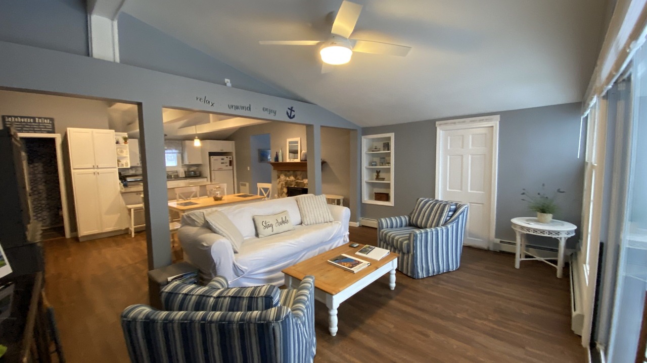 Photo of Livingroom in Dunbarton
