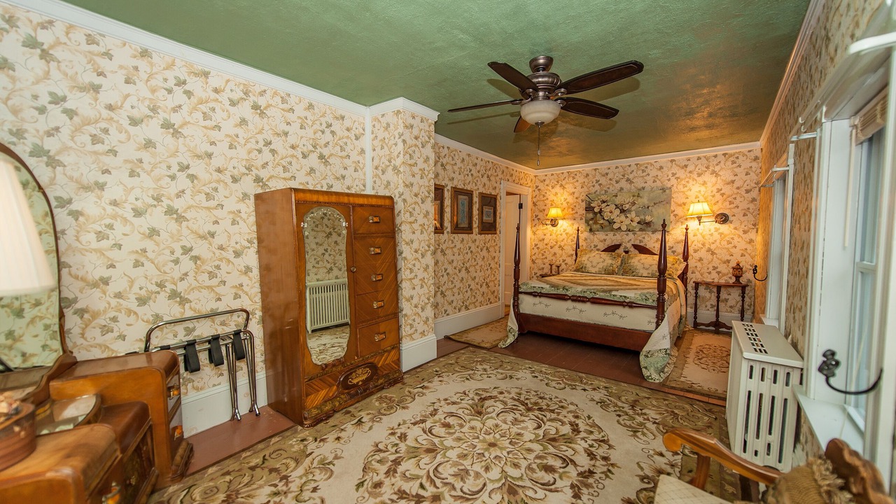 Photo of Bedroom in Bradford