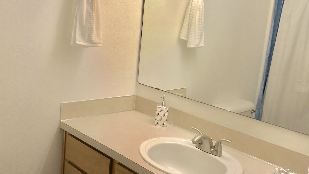 Photo of Bathroom in Paine Field-Lake Stickney