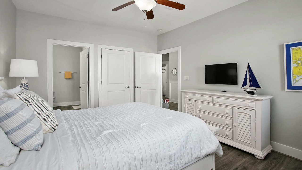 Photo of Bedroom in Red Fish Cove