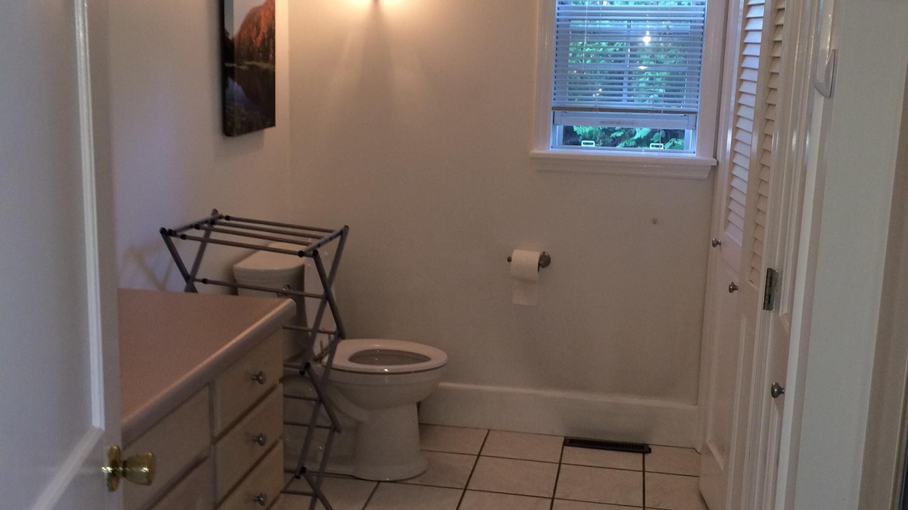 Photo of Bathroom in Hurley