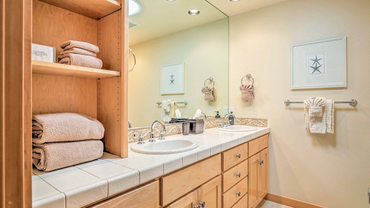 Photo of Bathroom in Manzanita