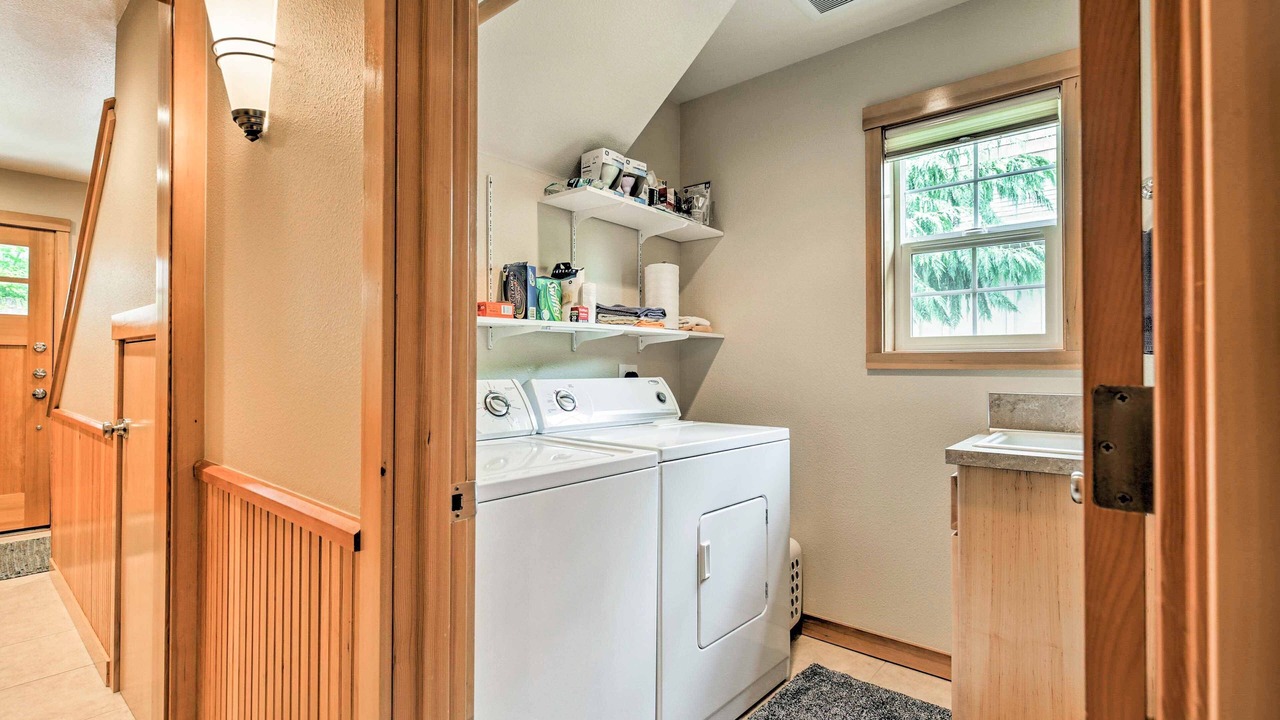 Photo of Bedroom in Manzanita