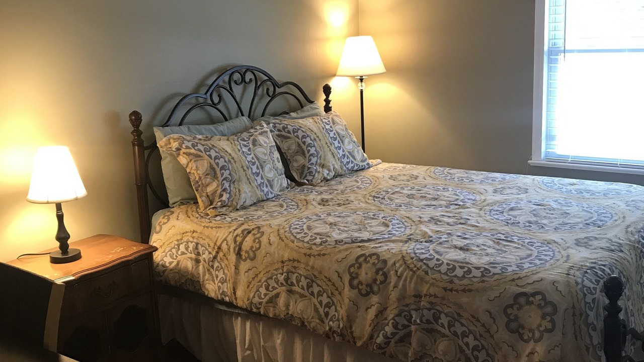 Photo of Bedroom in Saratoga Springs
