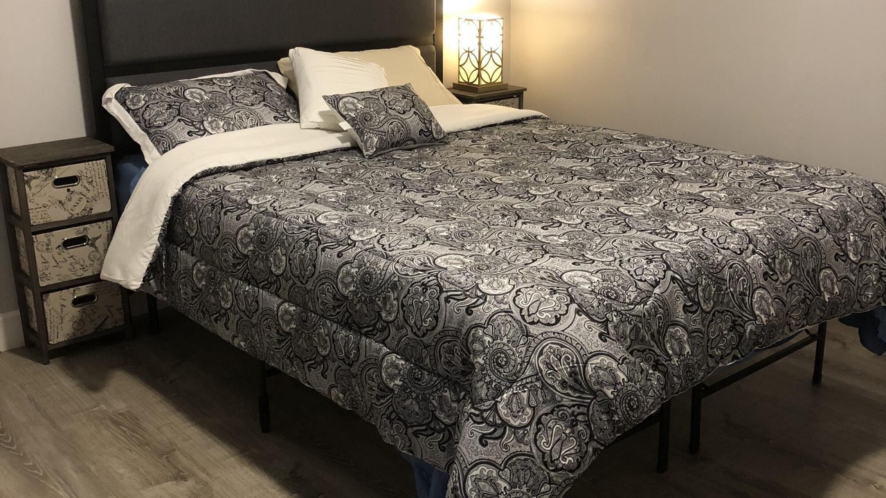 Photo of Bedroom in Niagara Falls