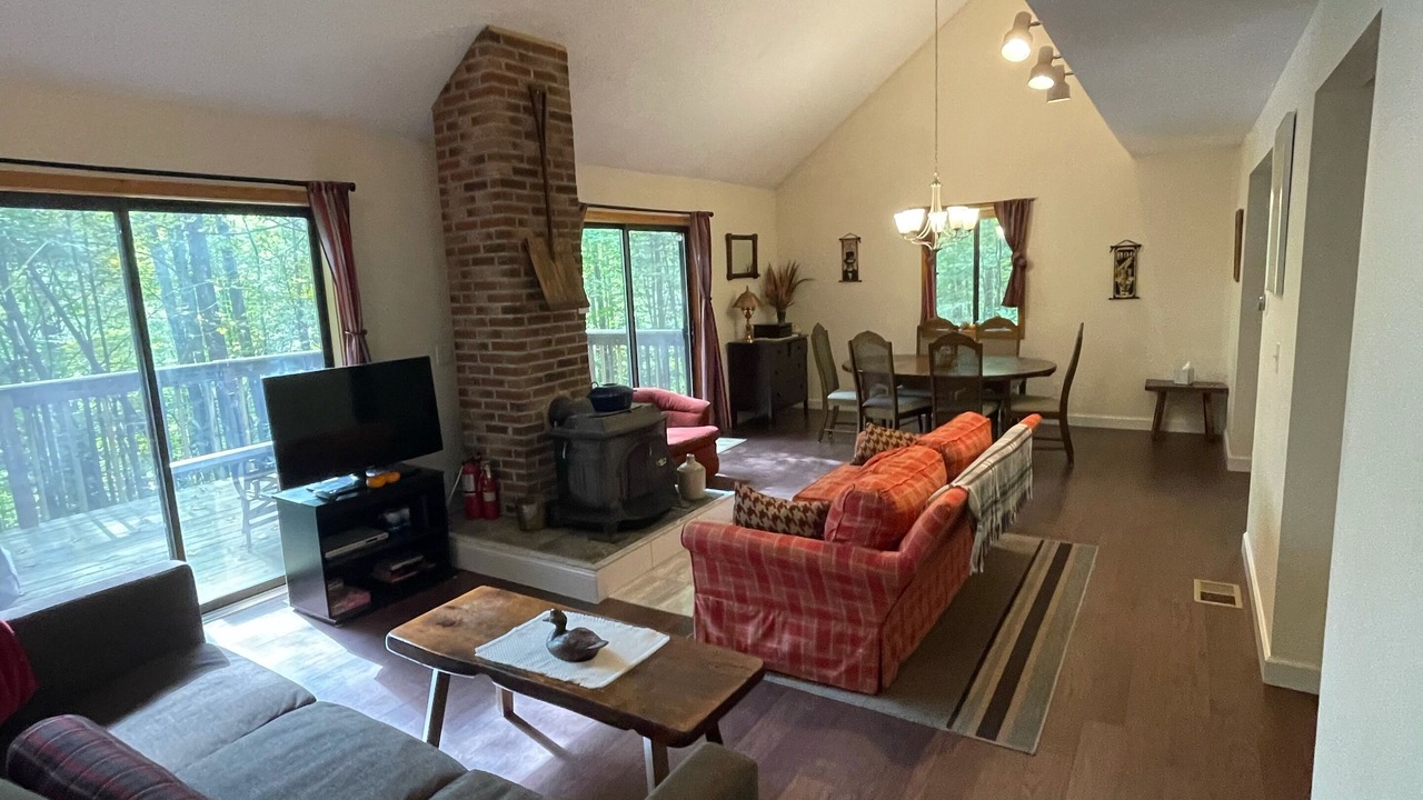 Photo of Livingroom in Ludlow