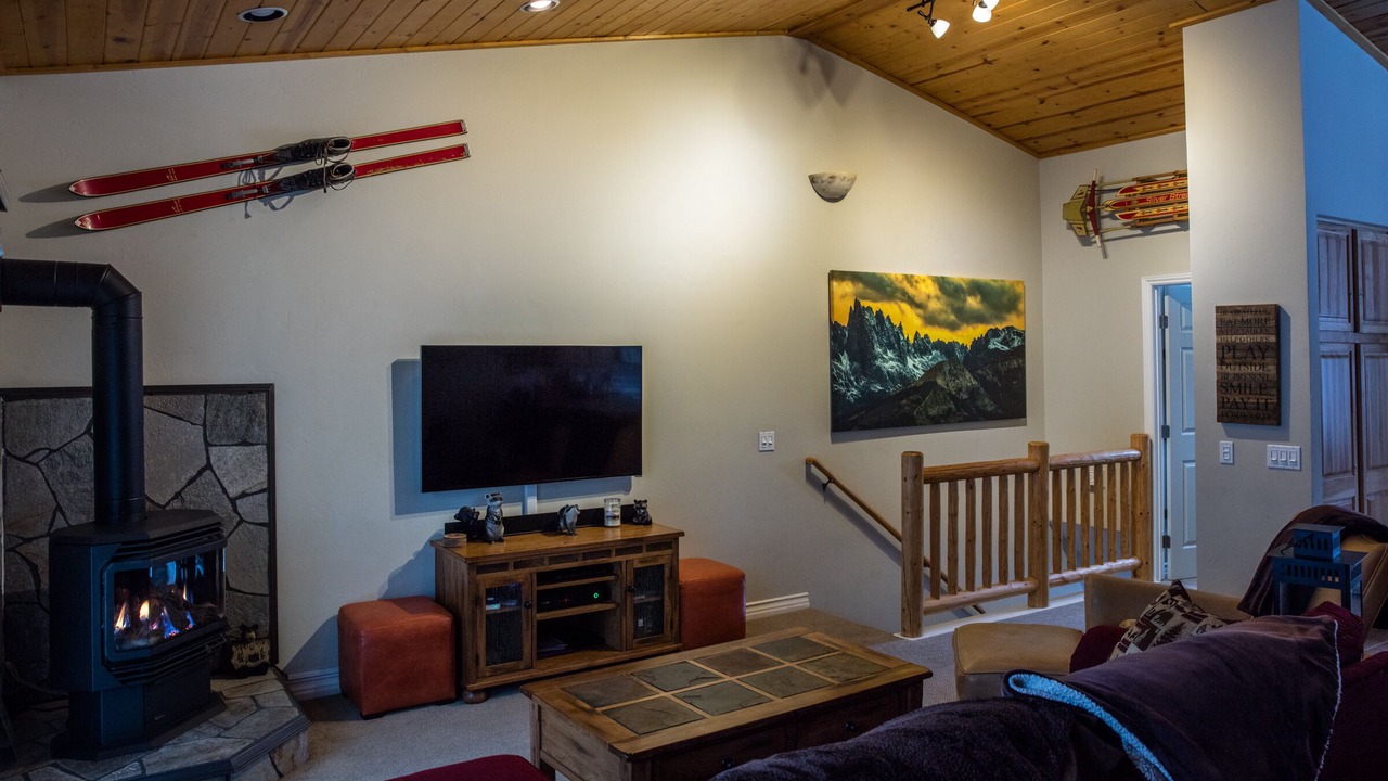Photo of Livingroom in Mammoth Lakes