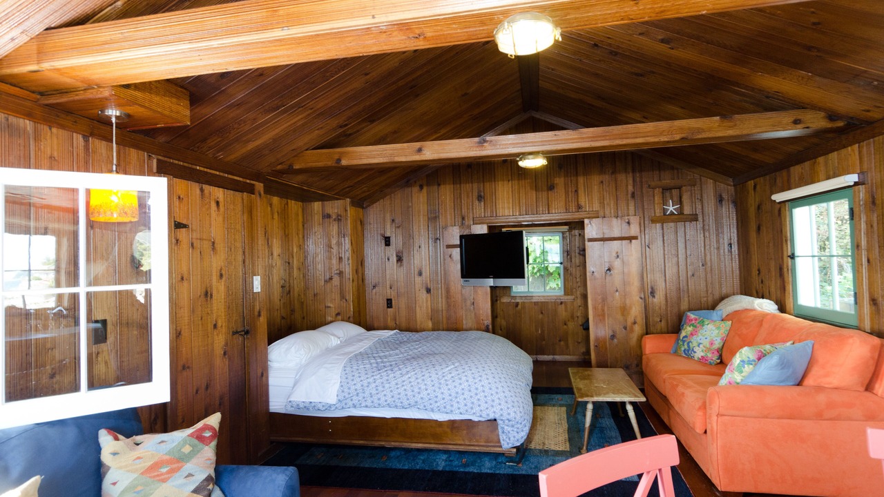 Photo of Bedroom in Hoodsport