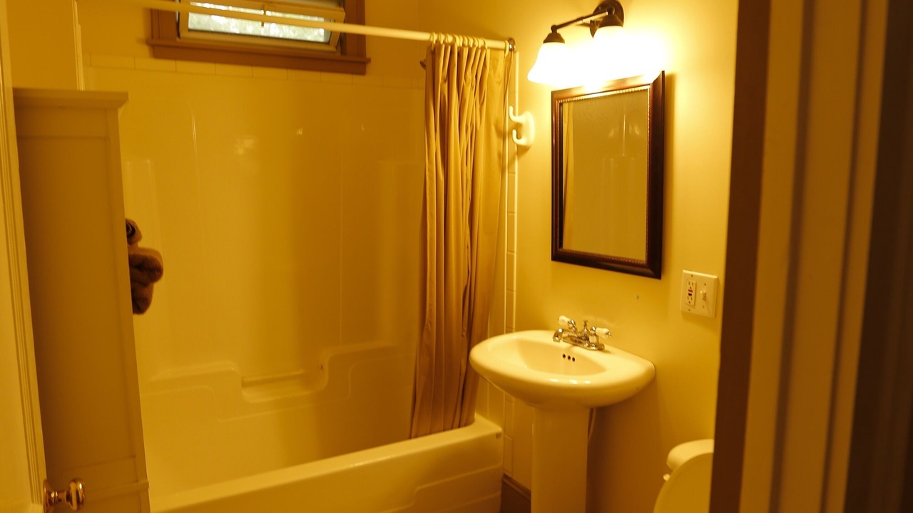 Photo of Bathroom in Cooperstown