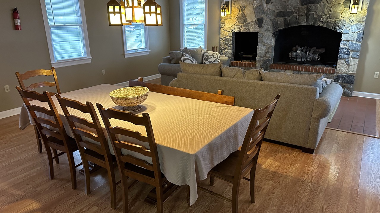 Photo of Livingroom in Halltown