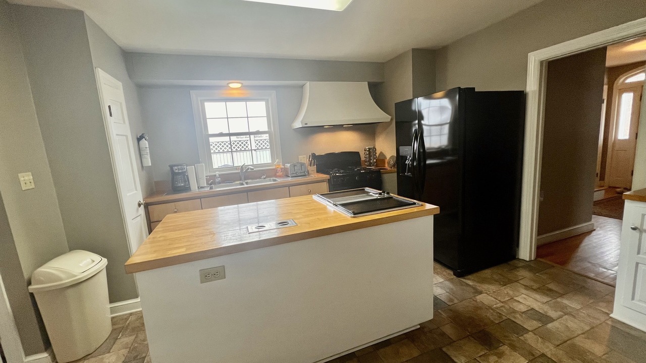 Photo of Kitchen in Halltown