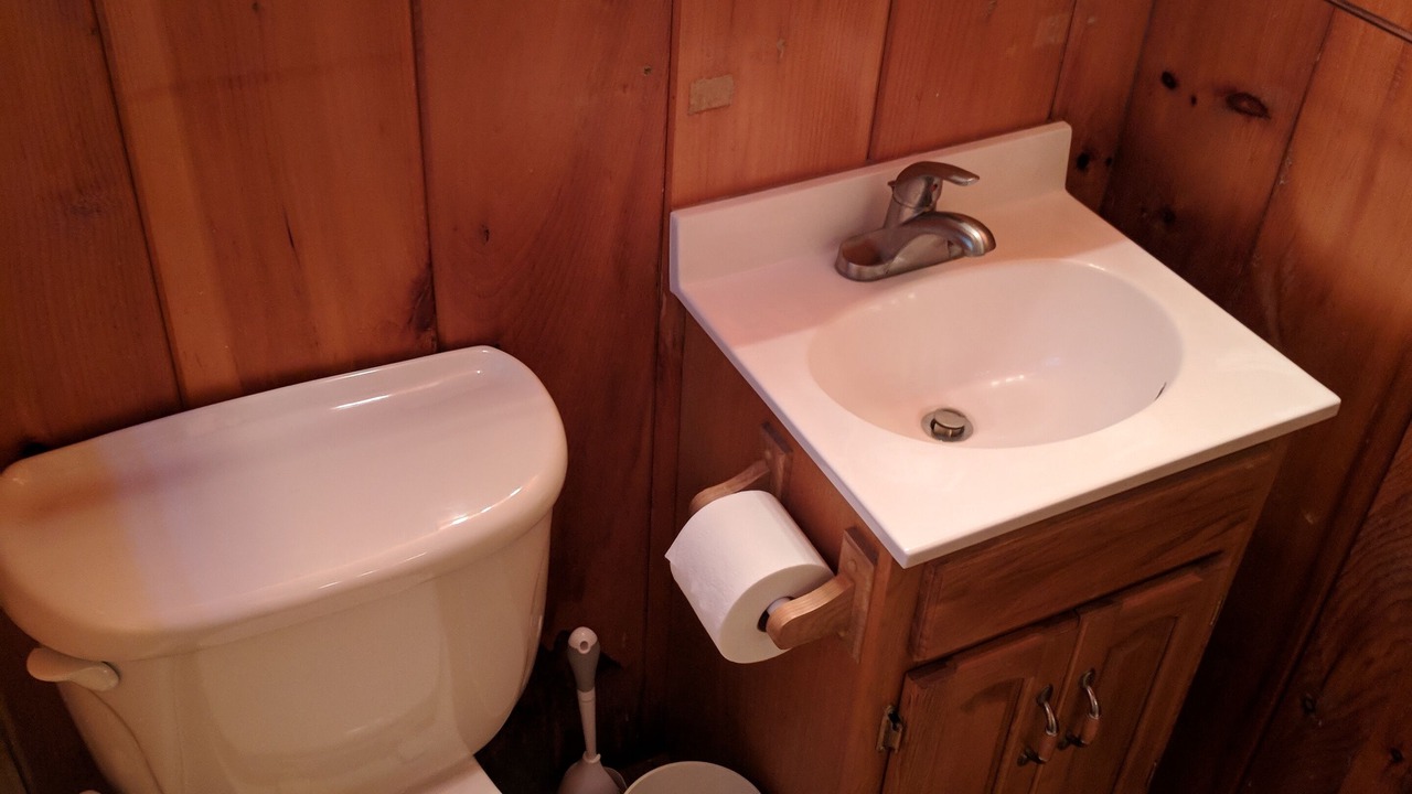 Photo of Bathroom in Center Conway