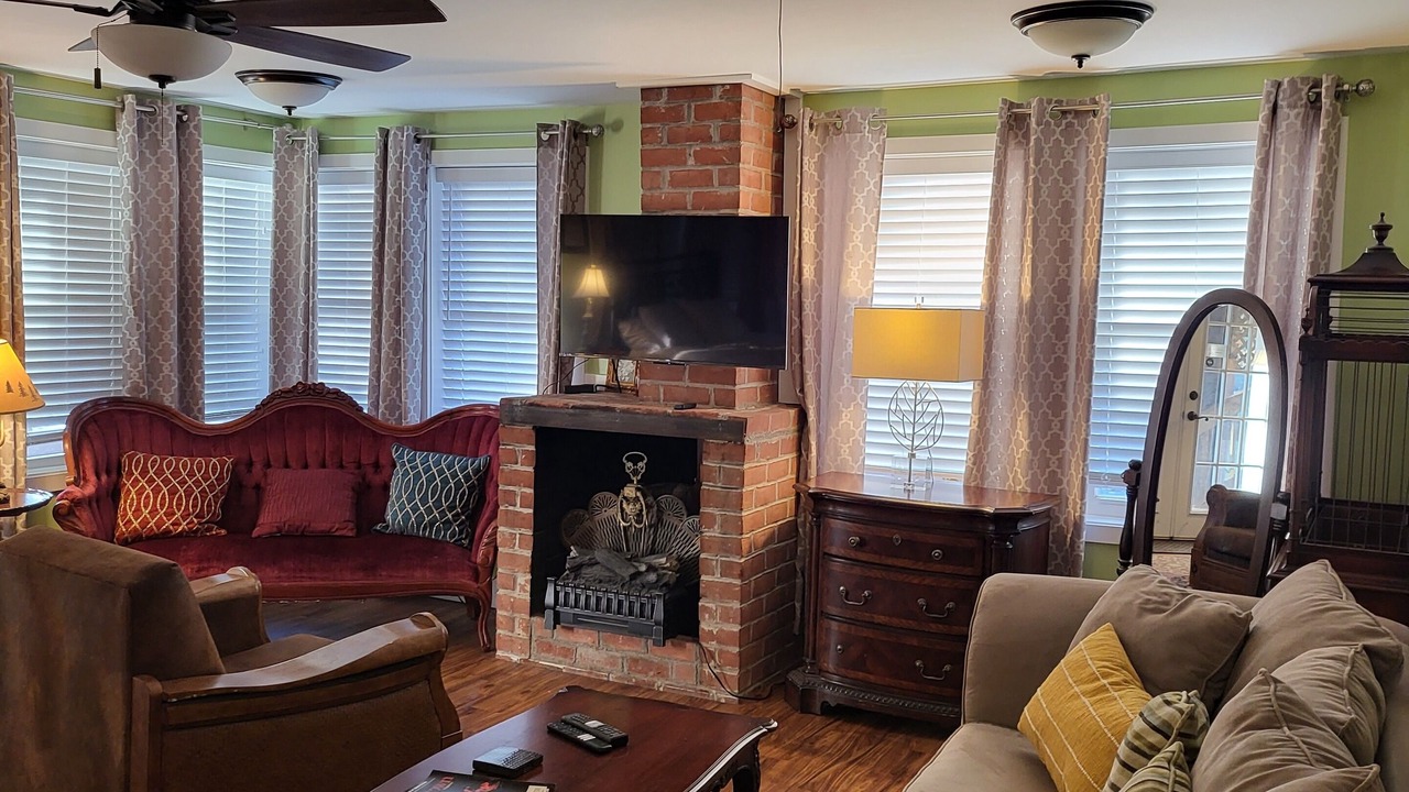 Photo of Livingroom in Williamsport