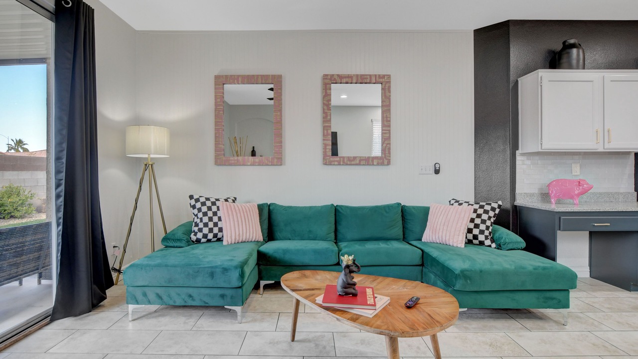 Photo of Livingroom in Silverado Ranch