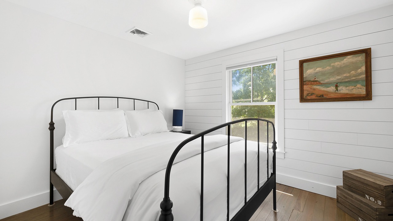 Photo of Bedroom in Village of Southampton