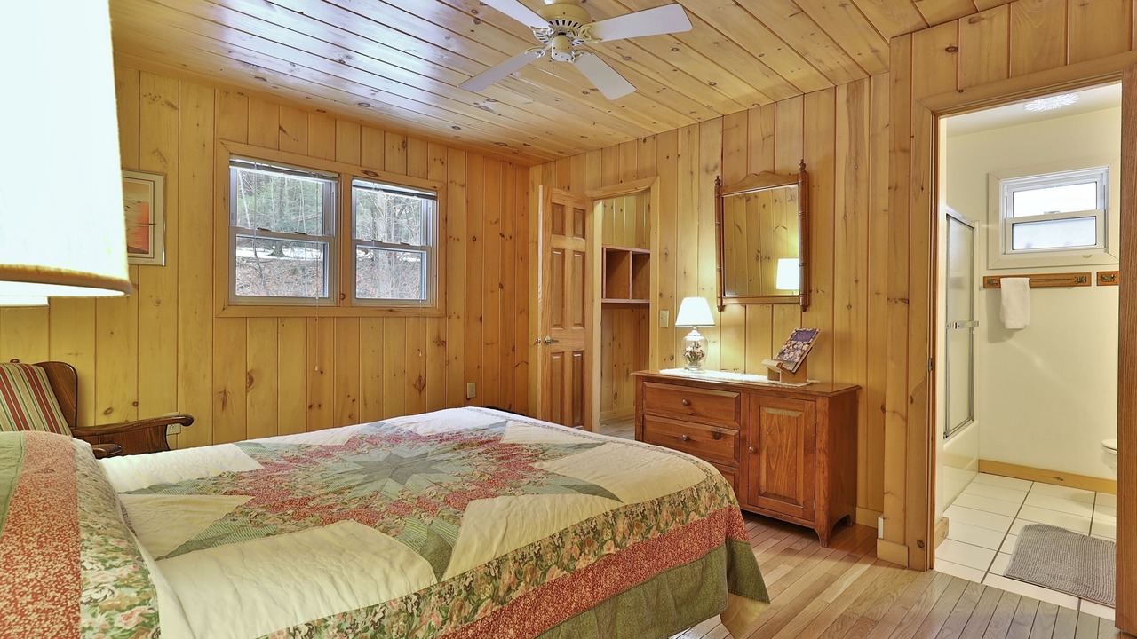 Photo of Bedroom in Diamond Point