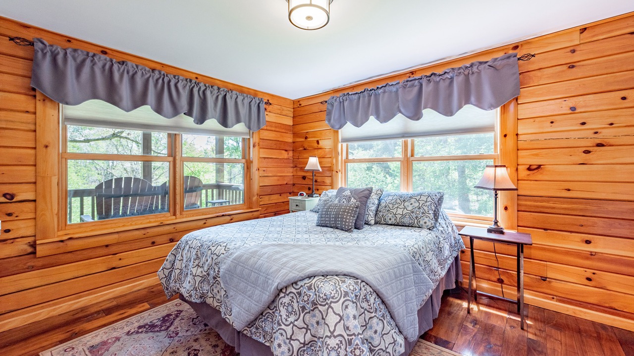 Photo of Bedroom in McHenry