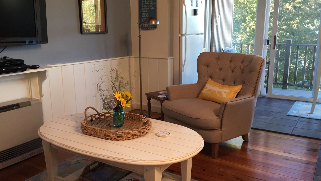 Photo of Livingroom in Gloucester