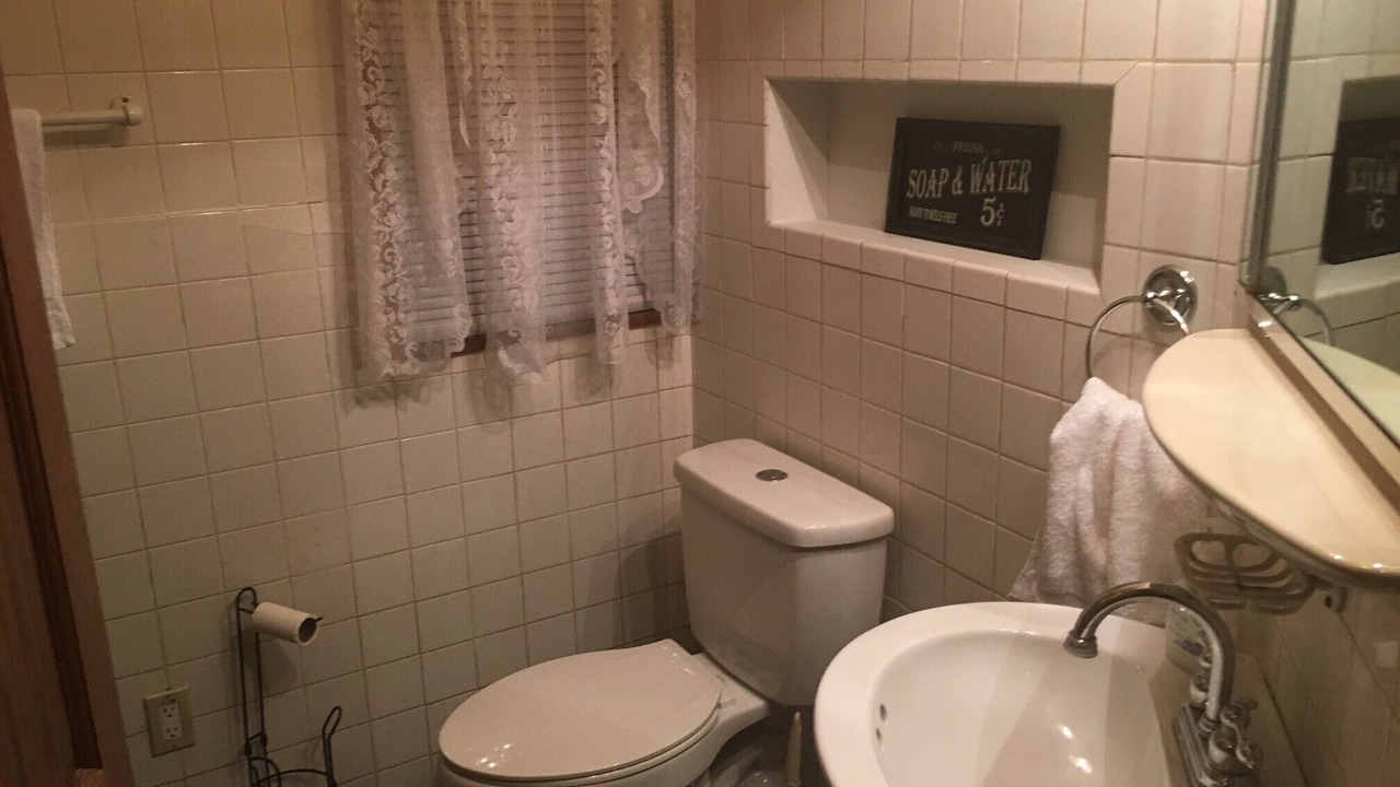 Photo of Bathroom in Wellston