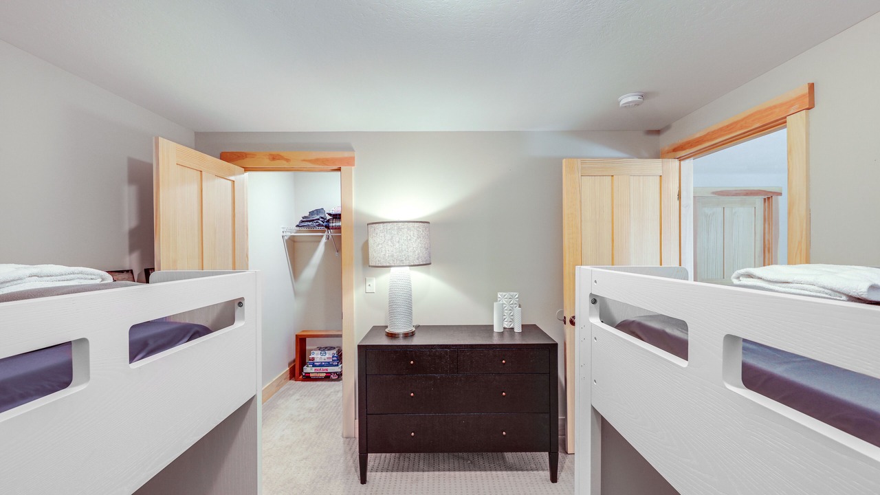 Photo of Bedroom in Eidelweiss Village