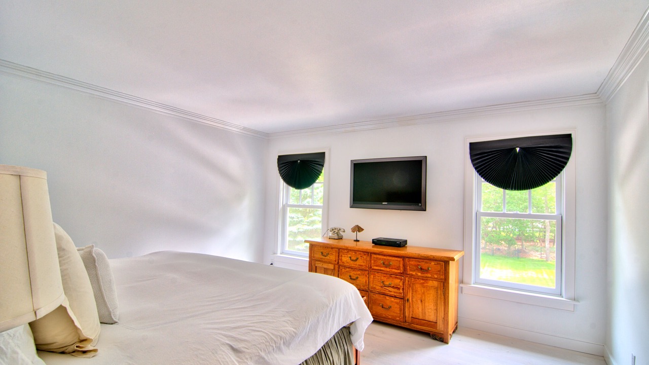 Photo of Bedroom in Wainscott
