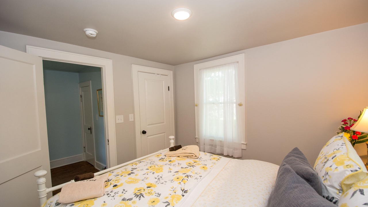 Photo of Bedroom in Lewisburg
