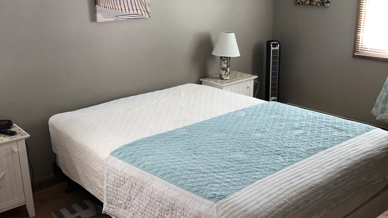 Photo of Bedroom in York Beach