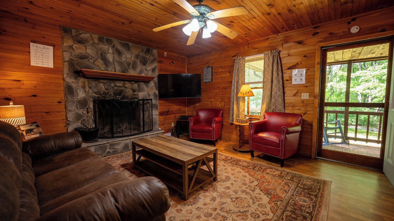 Photo of Livingroom in Hico