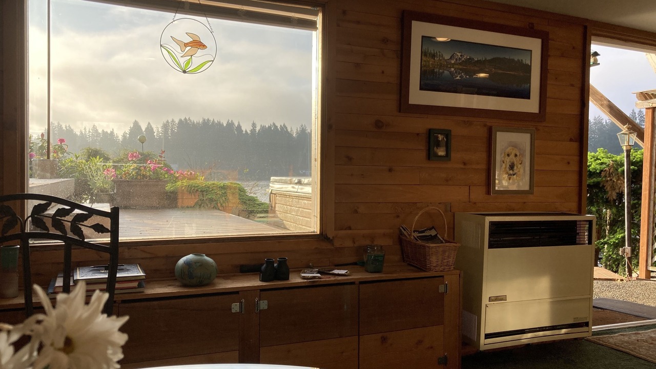 Photo of Livingroom in Woodinville