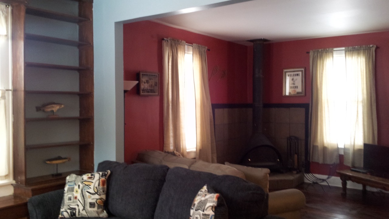 Photo of Livingroom in Monticello
