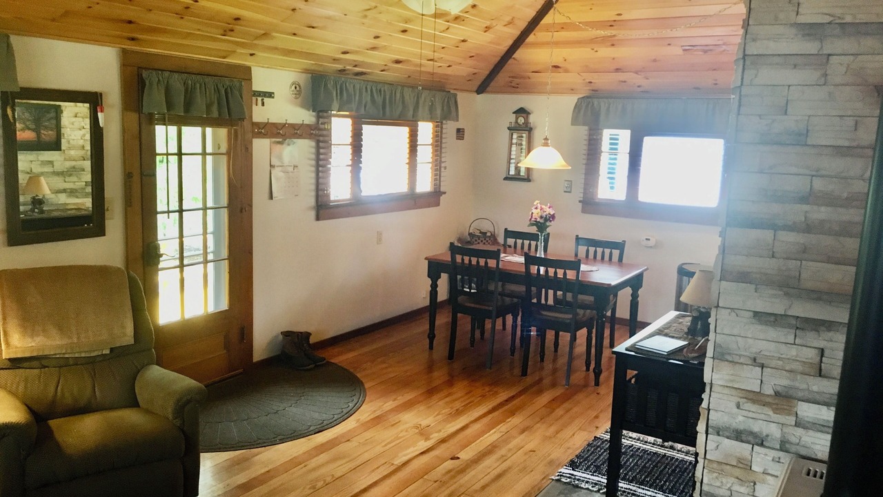 Photo of Bedroom in Gaines
