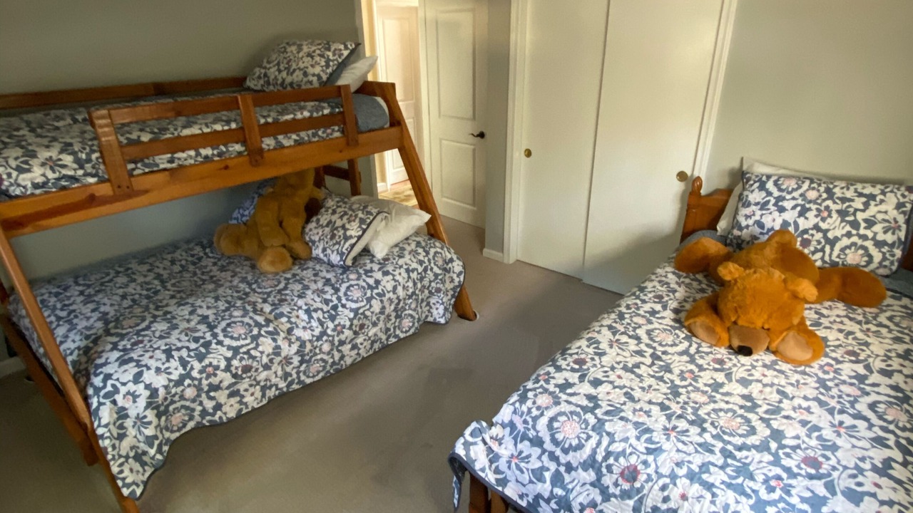 Photo of Bedroom in Moultonborough
