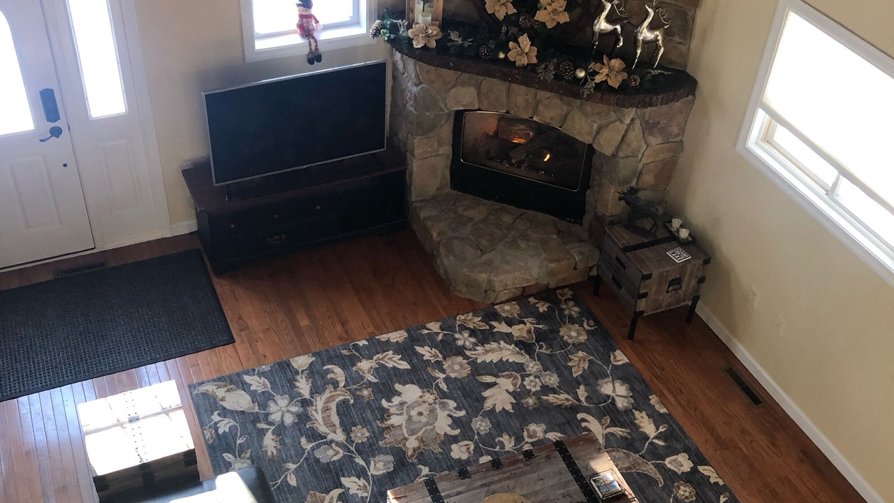 Photo of Livingroom in Moultonborough