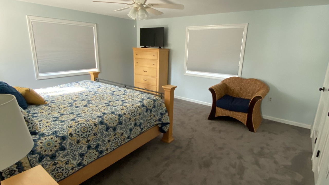 Photo of Bedroom in Moultonborough
