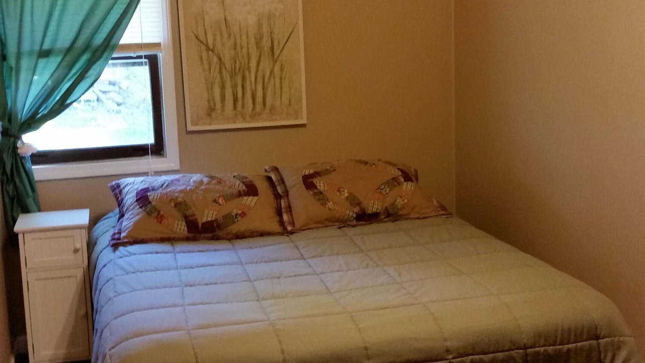 Photo of Bedroom in Rushford Lake