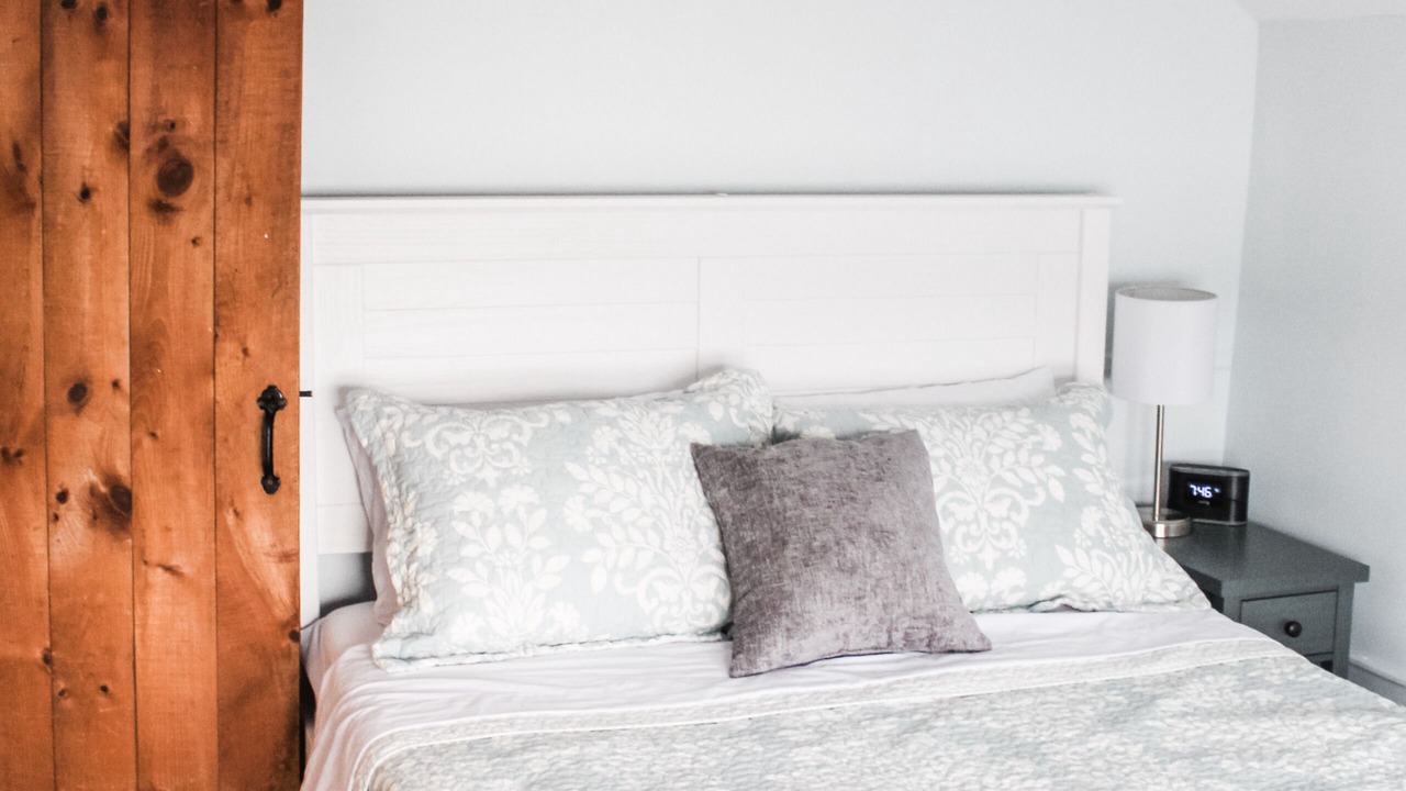 Photo of Bedroom in Cooperstown - Otsego Lake